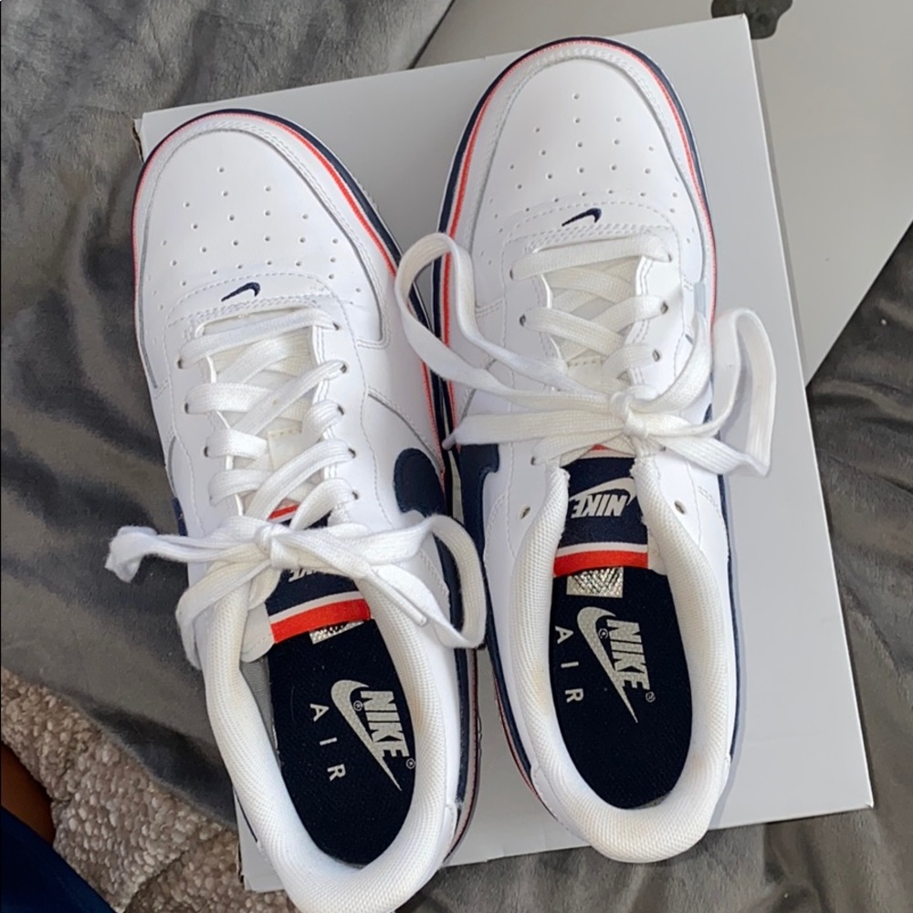 Nike Air Force 1 LV8 (GS)